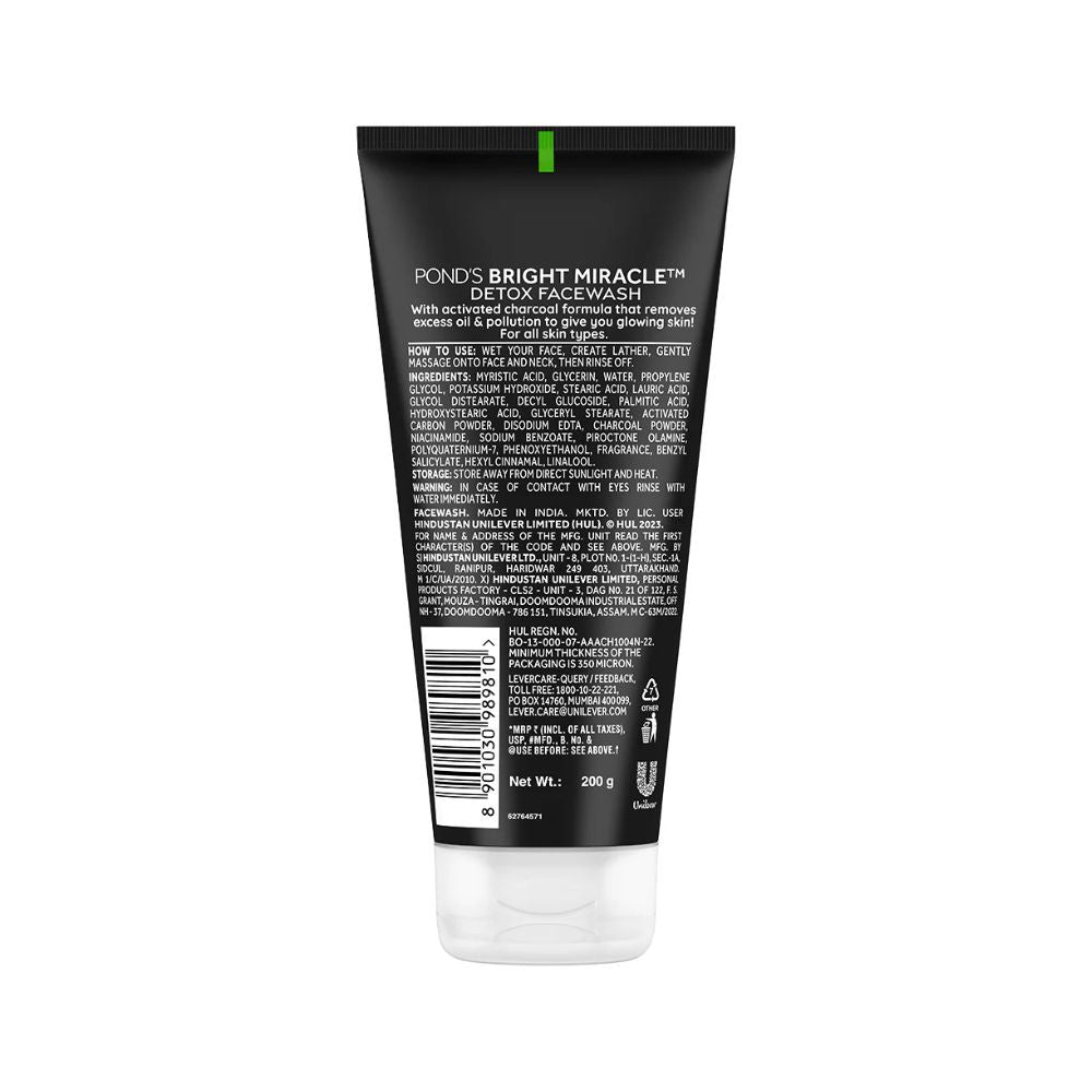 Pond’s Bright Miracle Detox Facewash with Activated Charcoal – Deep cleansing and brightening facewash tube